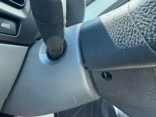 ハイゼットカーゴ スペシャル　保証１年　修復歴無　四駆　ディーラー点検車　純正オーディオ　集中ロック　軽貨物　４ナンバー　黒ナンバー可　両側スライド　車両取説　４ＡＴ　４ＷＤ　２０２４年製グッドイヤー夏タイヤ　ライトレベライザー（24枚目）