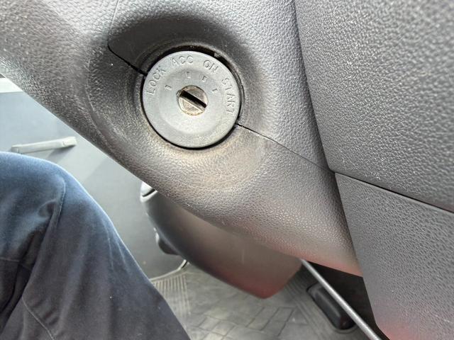 ハイゼットカーゴ スペシャル　保証１年　修復歴無　四駆　ディーラー点検車　純正オーディオ　集中ロック　軽貨物　４ナンバー　黒ナンバー可　両側スライド　車両取説　４ＡＴ　４ＷＤ　２０２４年製グッドイヤー夏タイヤ　ライトレベライザー（26枚目）