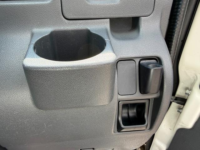 ハイゼットカーゴ スペシャル　保証１年　修復歴無　四駆　ディーラー点検車　純正オーディオ　集中ロック　軽貨物　４ナンバー　黒ナンバー可　両側スライド　車両取説　４ＡＴ　４ＷＤ　２０２４年製グッドイヤー夏タイヤ　ライトレベライザー（27枚目）