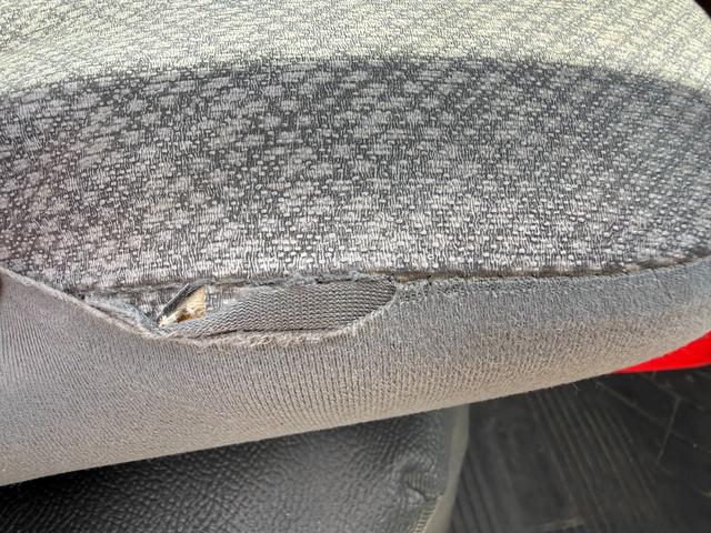 ハイゼットカーゴ スペシャル　保証１年　修復歴無　四駆　ディーラー点検車　純正オーディオ　集中ロック　軽貨物　４ナンバー　黒ナンバー可　両側スライド　車両取説　４ＡＴ　４ＷＤ　２０２４年製グッドイヤー夏タイヤ　ライトレベライザー（44枚目）