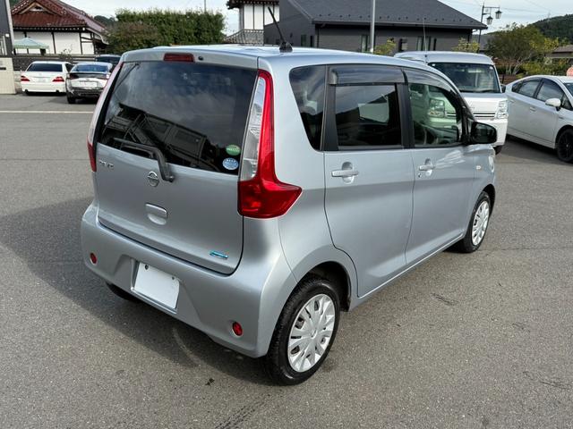 デイズ S 保証1年 走行7.3万k ディーラー点検車 4WD AUX音楽接続 キーレス スペアキー 業者内装クリーニング シートヒーター 車両取説 1オーナー 2021年ダンロップ夏タイヤ アイドリングストップ(11枚目)