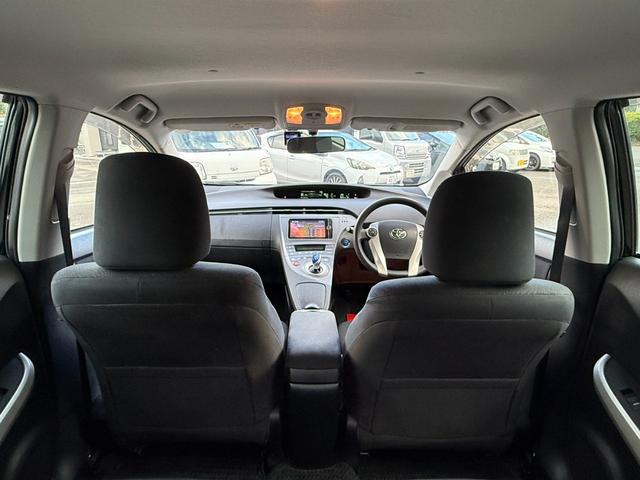 プリウス Ｓ　保証１年　修復歴無　ディーラー点検車　純正ＯＰフルエアロ　寒冷地仕様　ＳＤナビ　フルセグ　Ｂｌｕｅｔｏｏｔｈ　バックカメラ　ＥＴＣ　エンジンスターター　スマートキー２個　ドラレコ　ブリヂストン夏タイヤ（7枚目）