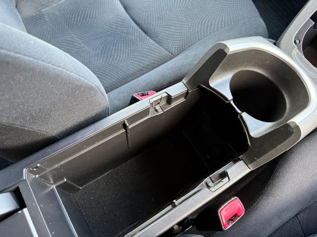 プリウス Ｓ　保証１年　修復歴無　ディーラー点検車　純正ＯＰフルエアロ　寒冷地仕様　ＳＤナビ　フルセグ　Ｂｌｕｅｔｏｏｔｈ　バックカメラ　ＥＴＣ　エンジンスターター　スマートキー２個　ドラレコ　ブリヂストン夏タイヤ（36枚目）