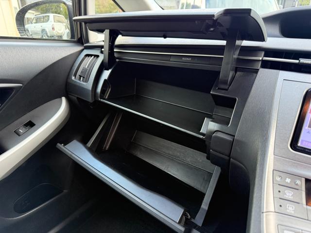 プリウス Ｓ　保証１年　修復歴無　ディーラー点検車　純正ＯＰフルエアロ　寒冷地仕様　ＳＤナビ　フルセグ　Ｂｌｕｅｔｏｏｔｈ　バックカメラ　ＥＴＣ　エンジンスターター　スマートキー２個　ドラレコ　ブリヂストン夏タイヤ（40枚目）