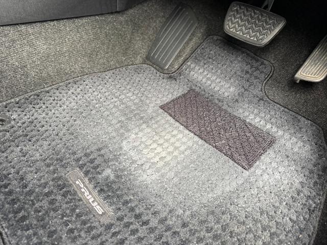 プリウス Ｓ　保証１年　修復歴無　ディーラー点検車　純正ＯＰフルエアロ　寒冷地仕様　ＳＤナビ　フルセグ　Ｂｌｕｅｔｏｏｔｈ　バックカメラ　ＥＴＣ　エンジンスターター　スマートキー２個　ドラレコ　ブリヂストン夏タイヤ（44枚目）