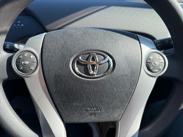 プリウス Ｓ　保証１年　修復歴無し　走行２．５万ｋ　千葉県ディーラー点検車　ＨＤＤナビ　Ｂｌｕｅｔｏｏｔｈ　ワンセグＴＶ　バックカメラ　ＥＴＣ　車両取説　業者内装クリーニング　スマートキー２つ　関東仕入れサビ無し（21枚目）