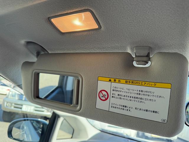 プリウス Ｓ　保証１年　修復歴無し　走行２．５万ｋ　千葉県ディーラー点検車　ＨＤＤナビ　Ｂｌｕｅｔｏｏｔｈ　ワンセグＴＶ　バックカメラ　ＥＴＣ　車両取説　業者内装クリーニング　スマートキー２つ　関東仕入れサビ無し（38枚目）