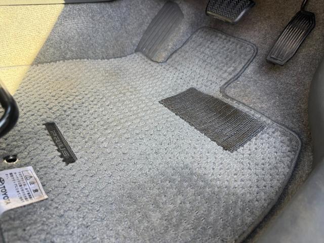 プリウス Ｓ　保証１年　修復歴無し　走行２．５万ｋ　千葉県ディーラー点検車　ＨＤＤナビ　Ｂｌｕｅｔｏｏｔｈ　ワンセグＴＶ　バックカメラ　ＥＴＣ　車両取説　業者内装クリーニング　スマートキー２つ　関東仕入れサビ無し（43枚目）