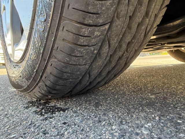 プリウス Ｓ　保証１年　修復歴無し　走行２．５万ｋ　千葉県ディーラー点検車　ＨＤＤナビ　Ｂｌｕｅｔｏｏｔｈ　ワンセグＴＶ　バックカメラ　ＥＴＣ　車両取説　業者内装クリーニング　スマートキー２つ　関東仕入れサビ無し（62枚目）