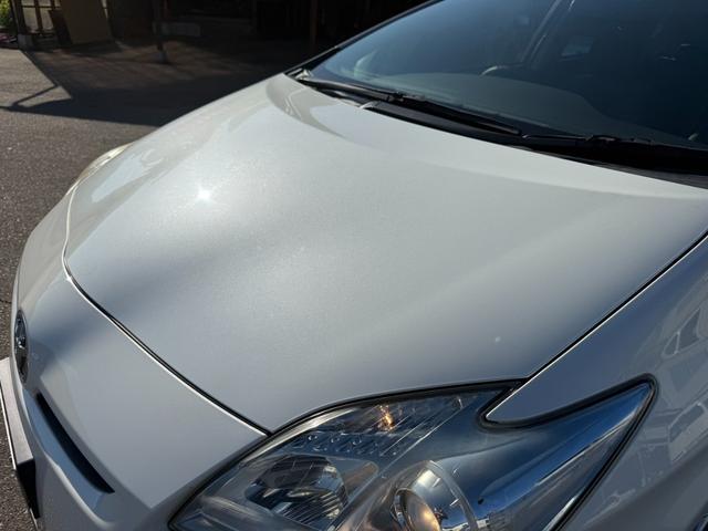 プリウス Ｓ　保証１年　修復歴無し　走行２．５万ｋ　千葉県ディーラー点検車　ＨＤＤナビ　Ｂｌｕｅｔｏｏｔｈ　ワンセグＴＶ　バックカメラ　ＥＴＣ　車両取説　業者内装クリーニング　スマートキー２つ　関東仕入れサビ無し（72枚目）