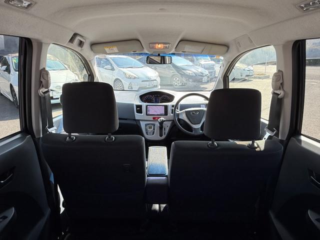 ステラ カスタムＲ　保証１年　修復歴無し　走行２．２万ｋ　ＳＤナビ　フルセグＴＶ　Ｂｌｕｅｔｏｏｔｈ　ＥＴＣ　スマートキー　業者内装クリーニング　ＣＶＴ　ブリヂストン夏タイヤ　タイミングチェーンエンジン　ＵＳＢ音楽接続（7枚目）