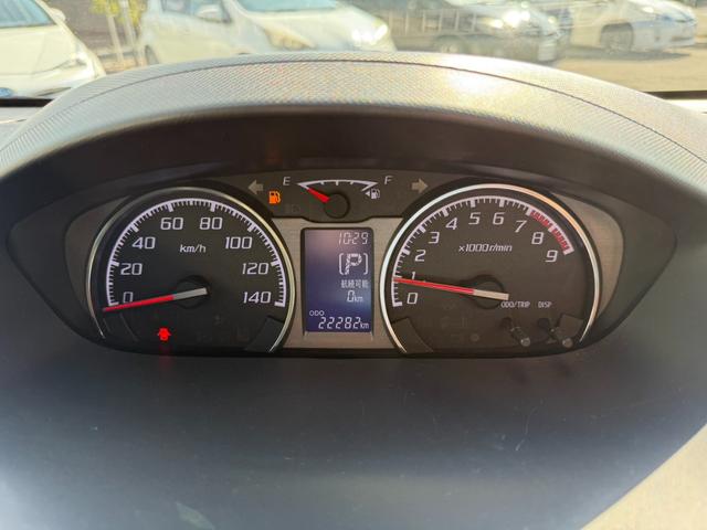 ステラ カスタムＲ　保証１年　修復歴無し　走行２．２万ｋ　ＳＤナビ　フルセグＴＶ　Ｂｌｕｅｔｏｏｔｈ　ＥＴＣ　スマートキー　業者内装クリーニング　ＣＶＴ　ブリヂストン夏タイヤ　タイミングチェーンエンジン　ＵＳＢ音楽接続（19枚目）