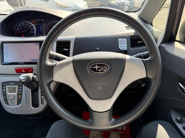 ステラ カスタムＲ　保証１年　修復歴無し　走行２．２万ｋ　ＳＤナビ　フルセグＴＶ　Ｂｌｕｅｔｏｏｔｈ　ＥＴＣ　スマートキー　業者内装クリーニング　ＣＶＴ　ブリヂストン夏タイヤ　タイミングチェーンエンジン　ＵＳＢ音楽接続（20枚目）