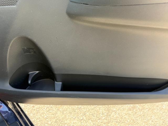 ステラ カスタムＲ　保証１年　修復歴無し　走行２．２万ｋ　ＳＤナビ　フルセグＴＶ　Ｂｌｕｅｔｏｏｔｈ　ＥＴＣ　スマートキー　業者内装クリーニング　ＣＶＴ　ブリヂストン夏タイヤ　タイミングチェーンエンジン　ＵＳＢ音楽接続（30枚目）