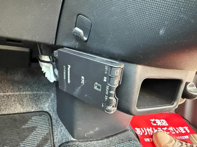 ステラ カスタムＲ　保証１年　修復歴無し　走行２．２万ｋ　ＳＤナビ　フルセグＴＶ　Ｂｌｕｅｔｏｏｔｈ　ＥＴＣ　スマートキー　業者内装クリーニング　ＣＶＴ　ブリヂストン夏タイヤ　タイミングチェーンエンジン　ＵＳＢ音楽接続（34枚目）