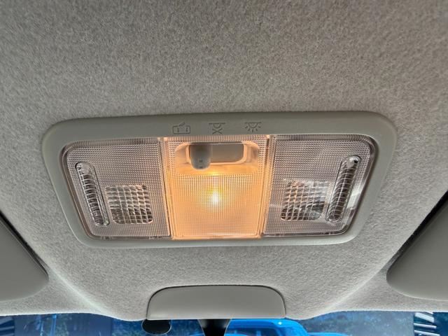 ステラ カスタムＲ　保証１年　修復歴無し　走行２．２万ｋ　ＳＤナビ　フルセグＴＶ　Ｂｌｕｅｔｏｏｔｈ　ＥＴＣ　スマートキー　業者内装クリーニング　ＣＶＴ　ブリヂストン夏タイヤ　タイミングチェーンエンジン　ＵＳＢ音楽接続（37枚目）