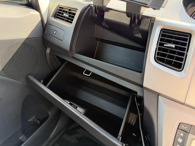 ステラ カスタムＲ　保証１年　修復歴無し　走行２．２万ｋ　ＳＤナビ　フルセグＴＶ　Ｂｌｕｅｔｏｏｔｈ　ＥＴＣ　スマートキー　業者内装クリーニング　ＣＶＴ　ブリヂストン夏タイヤ　タイミングチェーンエンジン　ＵＳＢ音楽接続（40枚目）