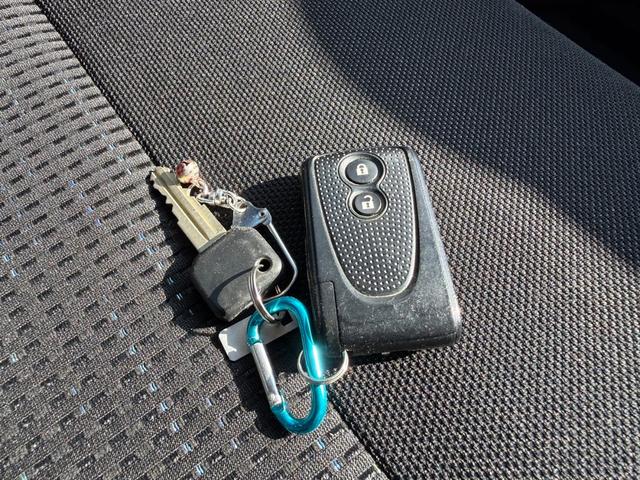 ステラ カスタムＲ　保証１年　修復歴無し　走行２．２万ｋ　ＳＤナビ　フルセグＴＶ　Ｂｌｕｅｔｏｏｔｈ　ＥＴＣ　スマートキー　業者内装クリーニング　ＣＶＴ　ブリヂストン夏タイヤ　タイミングチェーンエンジン　ＵＳＢ音楽接続（42枚目）