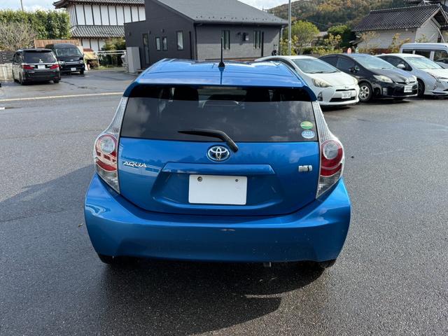アクア Ｓ　保証１年　修復歴無し　走行３．７万キロ　ディーラー点検記録簿　ＳＤナビ　Ｂｌｕｅｔｏｏｔｈ　ワンセグＴＶ　車両取説　業者内装クリーニング　スマートキー　関東仕入サビ無　２０２２年製ブリヂストン夏タイヤ（15枚目）
