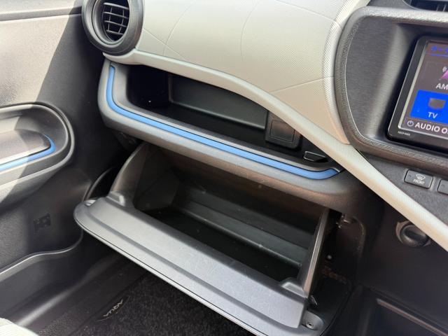 アクア Ｓ　保証１年　修復歴無し　走行３．７万キロ　ディーラー点検記録簿　ＳＤナビ　Ｂｌｕｅｔｏｏｔｈ　ワンセグＴＶ　車両取説　業者内装クリーニング　スマートキー　関東仕入サビ無　２０２２年製ブリヂストン夏タイヤ（38枚目）