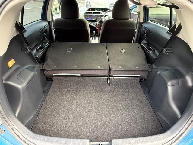 アクア Ｓ　保証１年　修復歴無し　走行３．７万キロ　ディーラー点検記録簿　ＳＤナビ　Ｂｌｕｅｔｏｏｔｈ　ワンセグＴＶ　車両取説　業者内装クリーニング　スマートキー　関東仕入サビ無　２０２２年製ブリヂストン夏タイヤ（54枚目）