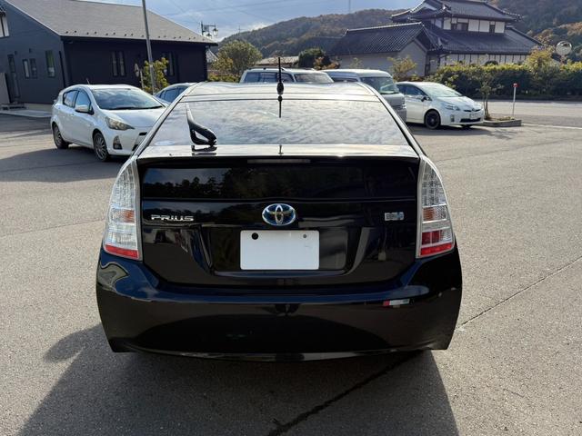 プリウス Ｓ　ハイブリッドバッテリーリビルト交換済　保証１年　修復歴無し　ディーラー点検車　ＨＤＤナビ　フルセグＴＶ　ＥＴＣ　寒冷地仕様　エンジンスターター　車両取説　業者内装クリーニング　スマートキー２つ（15枚目）