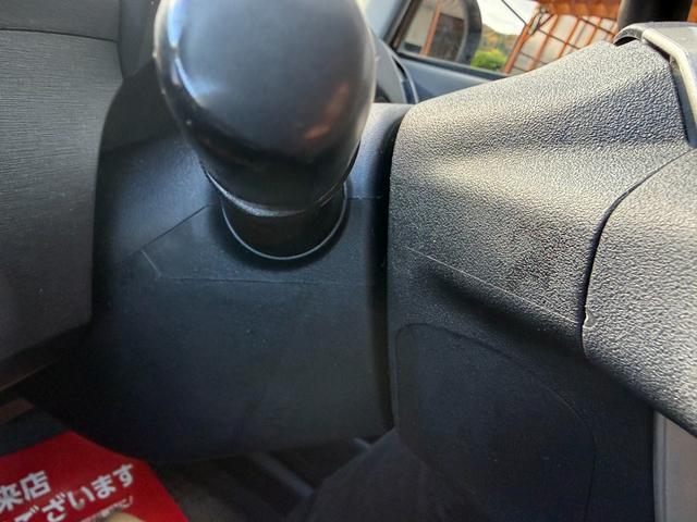 プリウス Ｓ　ハイブリッドバッテリーリビルト交換済　保証１年　修復歴無し　ディーラー点検車　ＨＤＤナビ　フルセグＴＶ　ＥＴＣ　寒冷地仕様　エンジンスターター　車両取説　業者内装クリーニング　スマートキー２つ（28枚目）