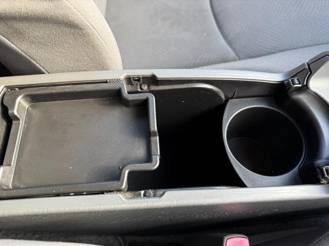 プリウス Ｓ　ハイブリッドバッテリーリビルト交換済　保証１年　修復歴無し　ディーラー点検車　ＨＤＤナビ　フルセグＴＶ　ＥＴＣ　寒冷地仕様　エンジンスターター　車両取説　業者内装クリーニング　スマートキー２つ（35枚目）