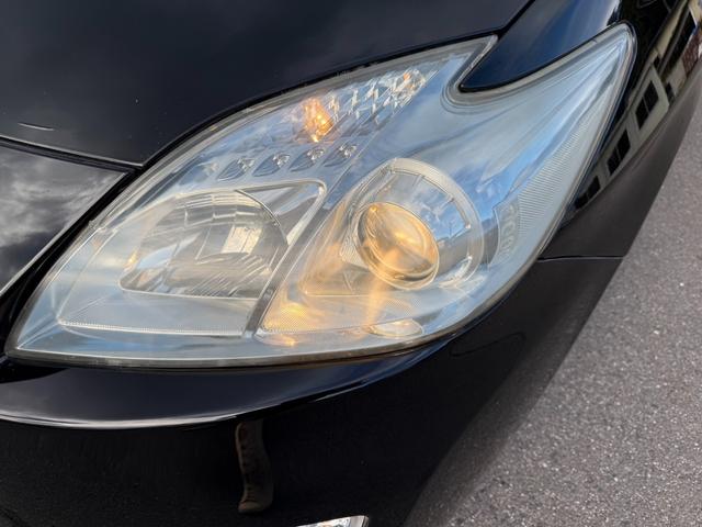 プリウス Ｓ　ハイブリッドバッテリーリビルト交換済　保証１年　修復歴無し　ディーラー点検車　ＨＤＤナビ　フルセグＴＶ　ＥＴＣ　寒冷地仕様　エンジンスターター　車両取説　業者内装クリーニング　スマートキー２つ（68枚目）