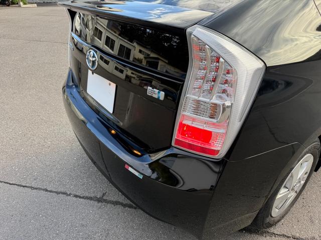 プリウス Ｓ　ハイブリッドバッテリーリビルト交換済　保証１年　修復歴無し　ディーラー点検車　ＨＤＤナビ　フルセグＴＶ　ＥＴＣ　寒冷地仕様　エンジンスターター　車両取説　業者内装クリーニング　スマートキー２つ（73枚目）