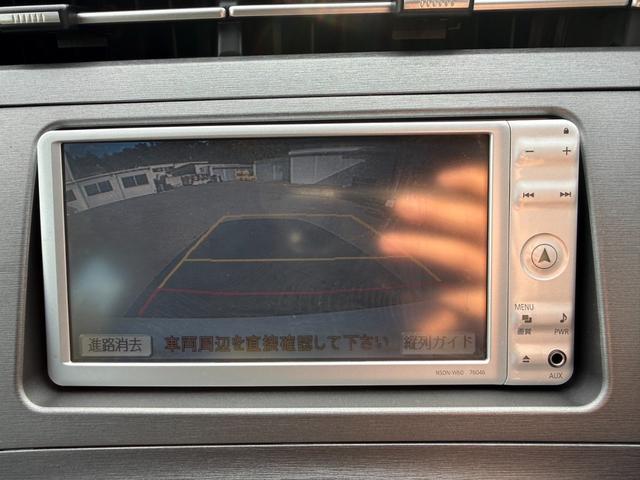 プリウス Ｓ　保証１年　修復歴無し　後期型　走行９．３万ｋ　ディーラー点検車　ＳＤナビ　ＡＵＸ　ワンセグＴＶ　バックカメラ　ＥＴＣ　車両取説　業者内装クリーニング　スマートキー　２０２１年製ダンロップスタッドレス（25枚目）