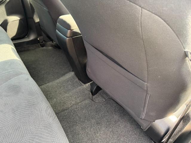 プリウス Ｓ　保証１年　修復歴無し　後期型　走行９．３万ｋ　ディーラー点検車　ＳＤナビ　ＡＵＸ　ワンセグＴＶ　バックカメラ　ＥＴＣ　車両取説　業者内装クリーニング　スマートキー　２０２１年製ダンロップスタッドレス（50枚目）