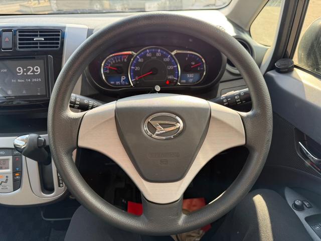 少々使用感がありますがクリーニング済です。前の方の手垢等が残っていたら嫌ですもんね・・・