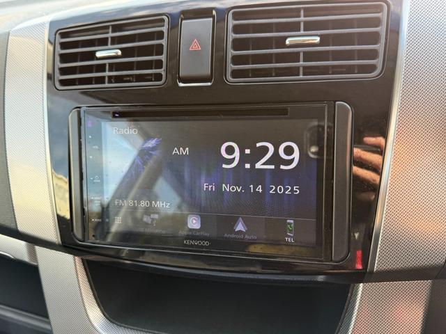 ｋｅｎｗｏｏｄのアンドロイドオーディオがついております。スマホとの連動でナビやブルートゥース接続が可能になります。ＣＤ・ラジオ機能はスマホをお持ちでない方でもご利用できます。