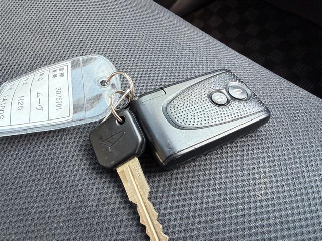 スマートキーも問題ありませんでした。スペアキーもございます。