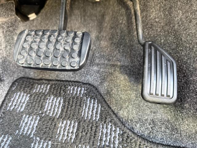 ペダルも綺麗にいたしましたので、このまま土足禁止としてもご利用いただけるかもしれません。