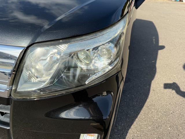 ヘッドライトも磨きましたので綺麗です！