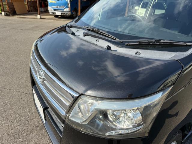 ボンネットです。