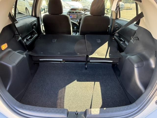 アクア Ｓ　保証１年　修復歴無し　走行２．３万キロ　定期点検記録簿　ＳＤナビ　Ｂｌｕｅｔｏｏｔｈ　ワンセグＴＶ　バックカメラ　車両取説　業者内装クリーニング　スマートキー　関東仕入サビ無　プッシュスタート（55枚目）