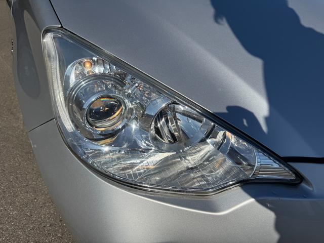 アクア Ｓ　保証１年　修復歴無し　走行２．３万キロ　定期点検記録簿　ＳＤナビ　Ｂｌｕｅｔｏｏｔｈ　ワンセグＴＶ　バックカメラ　車両取説　業者内装クリーニング　スマートキー　関東仕入サビ無　プッシュスタート（69枚目）