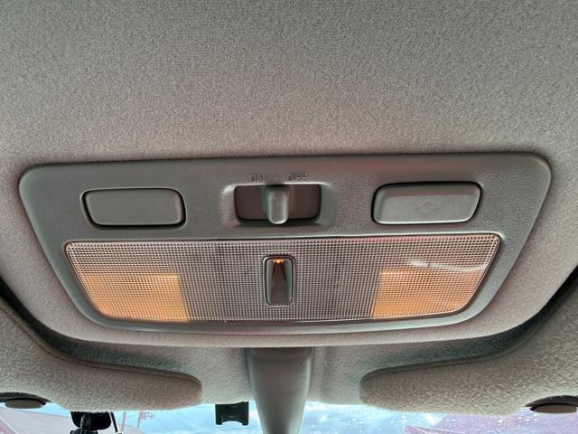 セドリック グランツーリスモアルティマスーパーハイキャス ターボ 修復歴無し 定期点検記録簿 VQ30エンジン ETC キーレス 社外ナビ 元関東登録車サビ無し 車両取説 業者内装クリーニング スペアキー ドラレコ 2022年製夏タイヤ パワーシート(35枚目)