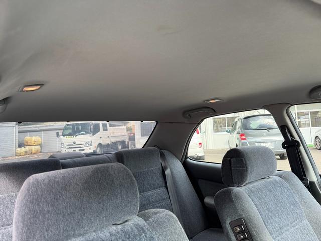 セドリック グランツーリスモアルティマスーパーハイキャス ターボ 修復歴無し 定期点検記録簿 VQ30エンジン ETC キーレス 社外ナビ 元関東登録車サビ無し 車両取説 業者内装クリーニング スペアキー ドラレコ 2022年製夏タイヤ パワーシート(48枚目)