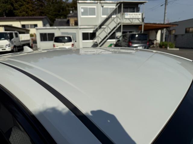 プリウス Ａ　保証１年　走行４．９万ｋ　ディーラー点検車　９インチＳＤナビ　Ｂｌｕｅｔｏｏｔｈ　ＴＶ　バックカメラ　ＥＴＣ　業者内装クリーニング　リチウムイオンＨＶ　ブリヂストン夏タイヤ　ドラレコ　関東仕入サビ無し（16枚目）