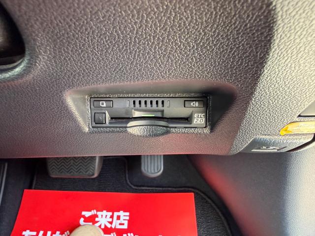 プリウス Ａ　保証１年　走行４．９万ｋ　ディーラー点検車　９インチＳＤナビ　Ｂｌｕｅｔｏｏｔｈ　ＴＶ　バックカメラ　ＥＴＣ　業者内装クリーニング　リチウムイオンＨＶ　ブリヂストン夏タイヤ　ドラレコ　関東仕入サビ無し（31枚目）