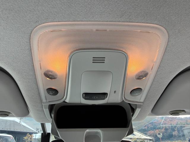 プリウス Ａ　保証１年　走行４．９万ｋ　ディーラー点検車　９インチＳＤナビ　Ｂｌｕｅｔｏｏｔｈ　ＴＶ　バックカメラ　ＥＴＣ　業者内装クリーニング　リチウムイオンＨＶ　ブリヂストン夏タイヤ　ドラレコ　関東仕入サビ無し（38枚目）