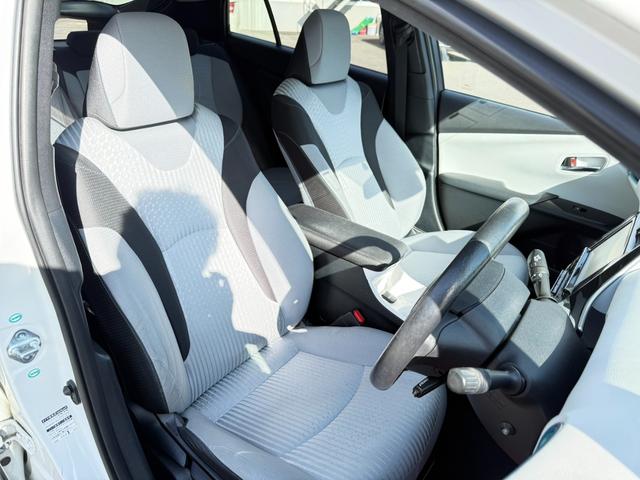 プリウス Ａ　保証１年　走行４．９万ｋ　ディーラー点検車　９インチＳＤナビ　Ｂｌｕｅｔｏｏｔｈ　ＴＶ　バックカメラ　ＥＴＣ　業者内装クリーニング　リチウムイオンＨＶ　ブリヂストン夏タイヤ　ドラレコ　関東仕入サビ無し（46枚目）