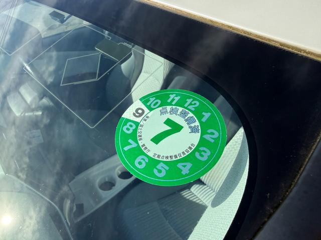 プリウス Ａ　保証１年　走行４．９万ｋ　ディーラー点検車　９インチＳＤナビ　Ｂｌｕｅｔｏｏｔｈ　ＴＶ　バックカメラ　ＥＴＣ　業者内装クリーニング　リチウムイオンＨＶ　ブリヂストン夏タイヤ　ドラレコ　関東仕入サビ無し（68枚目）