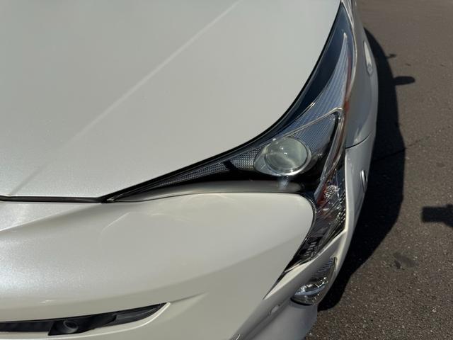 プリウス Ａ　保証１年　走行４．９万ｋ　ディーラー点検車　９インチＳＤナビ　Ｂｌｕｅｔｏｏｔｈ　ＴＶ　バックカメラ　ＥＴＣ　業者内装クリーニング　リチウムイオンＨＶ　ブリヂストン夏タイヤ　ドラレコ　関東仕入サビ無し（69枚目）