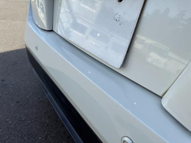 プリウス Ａ　保証１年　走行４．９万ｋ　ディーラー点検車　９インチＳＤナビ　Ｂｌｕｅｔｏｏｔｈ　ＴＶ　バックカメラ　ＥＴＣ　業者内装クリーニング　リチウムイオンＨＶ　ブリヂストン夏タイヤ　ドラレコ　関東仕入サビ無し（76枚目）