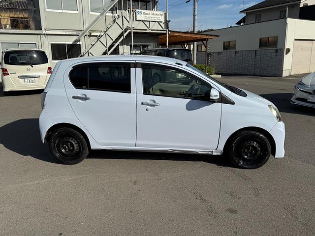 ピクシスエポック Ｇｆ　ＳＡ　保証１年　修復歴無し　４ＷＤ　走行５．２万キロ　ディーラー点検記録簿　ＳＤナビ　ＴＶ　Ｂｌｕｅｔｏｏｔｈ　バックカメラ　スマートキー　業者内装クリーニング　衝突安全装置　２０２３年製ダンロップ夏タイヤ（12枚目）